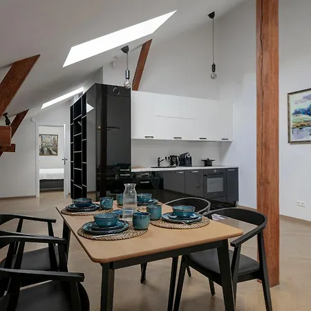 Modern In Prestigious Quiet Center Apartment Riga