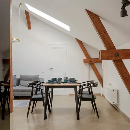 شقة Modern In Prestigious Quiet Center