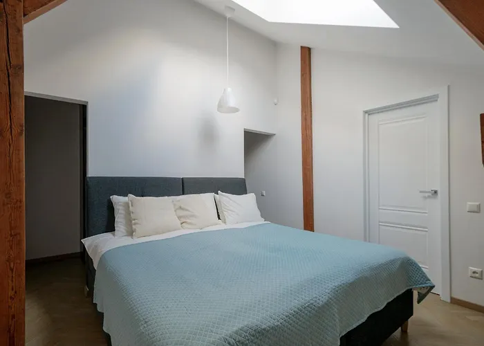 Modern In Prestigious Quiet Center *